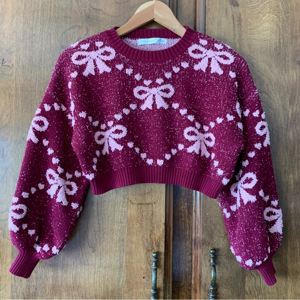 Women's Burgundy Cropped Bow-Pattern Sweater